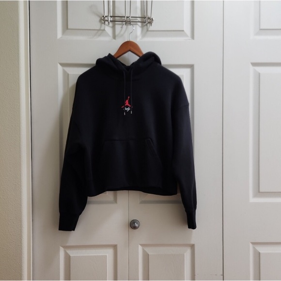 Jordan Tops - Jordan Women’s Family Black Crop Hoodie Size Medium